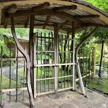 編笠門の屋根葺き替え:庭盛会の活動 14 IMG 08781